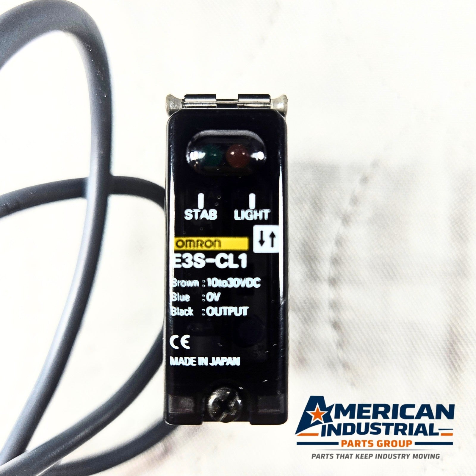 Omron E3S-CL1 photoelectric sensor 10-30VDC compact for industrial automation and machine sensing applications