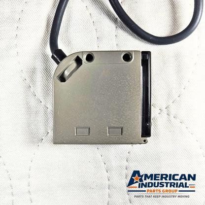 Omron E3S-CL1 photoelectric sensor 10-30VDC compact for industrial automation and machine sensing applications