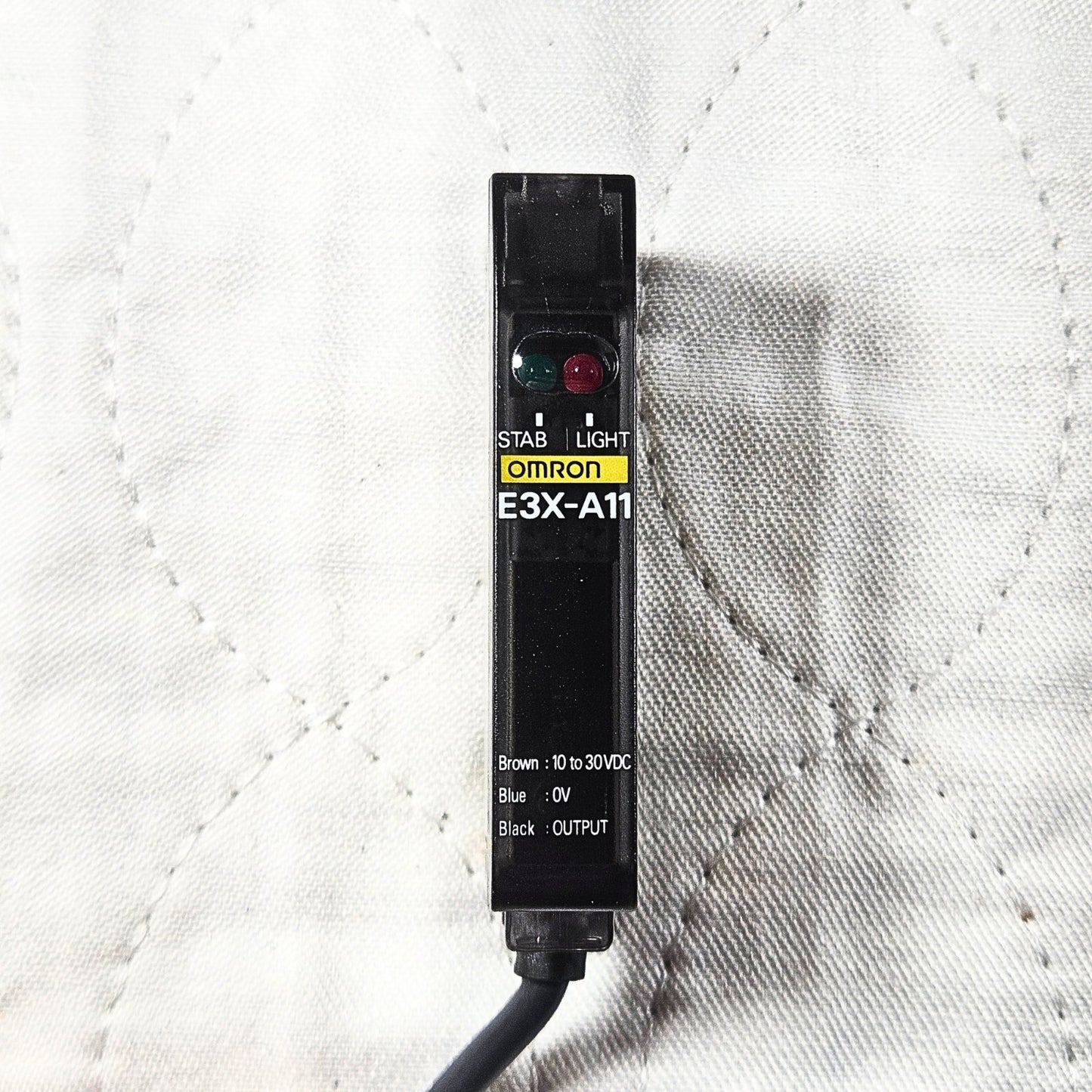 Omron E3X-A11 fiber optic amplifier sensor 10-30VDC for industrial automation and machine sensing applications