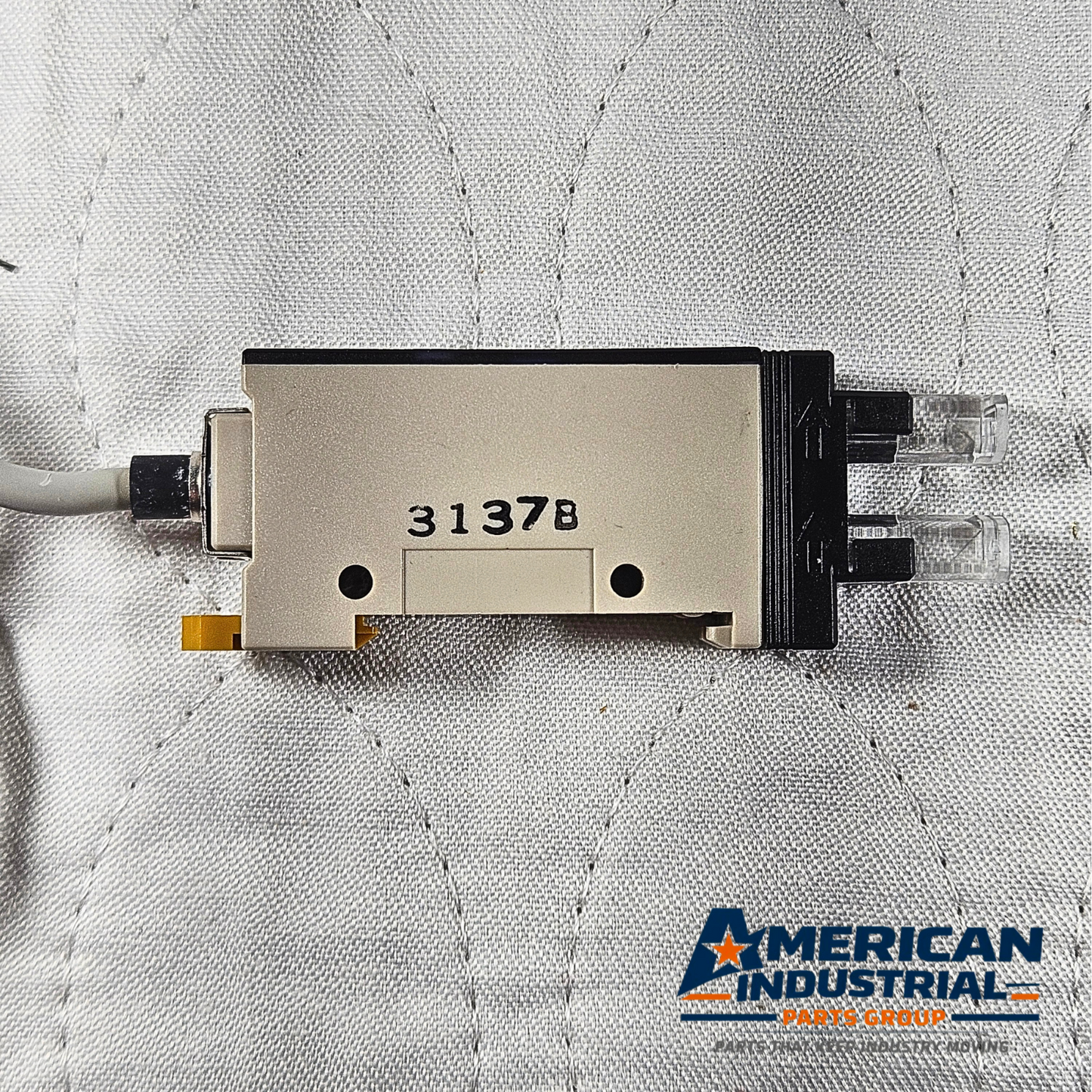 Omron E3XR-GM5RE4 fiber optic amplifier 12-24VDC for industrial automation and photoelectric sensing applications