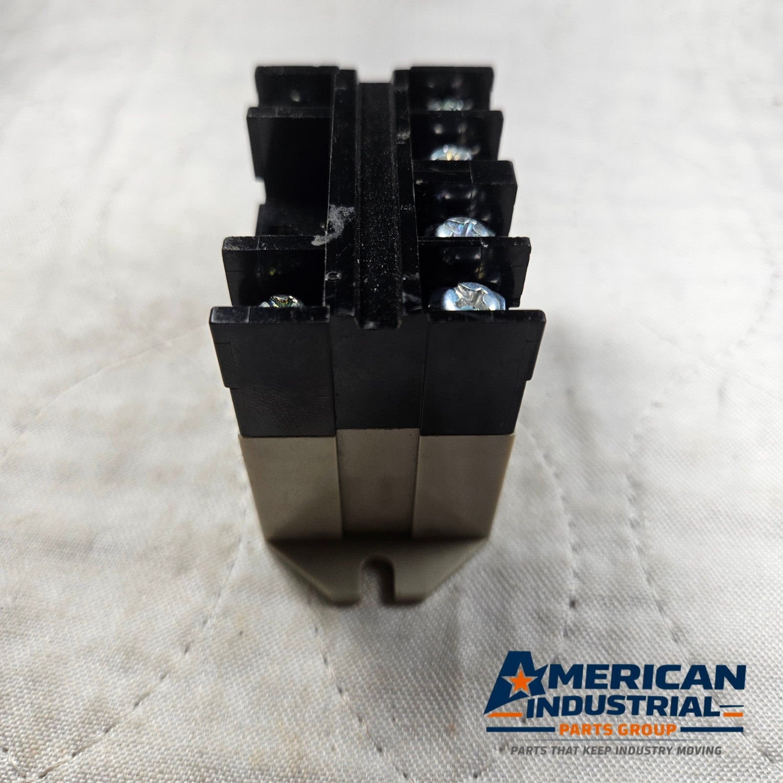 Omron G7L-2A-BUBJ-CB power relay 200-240VAC coil 25A for industrial control panels and automation systems