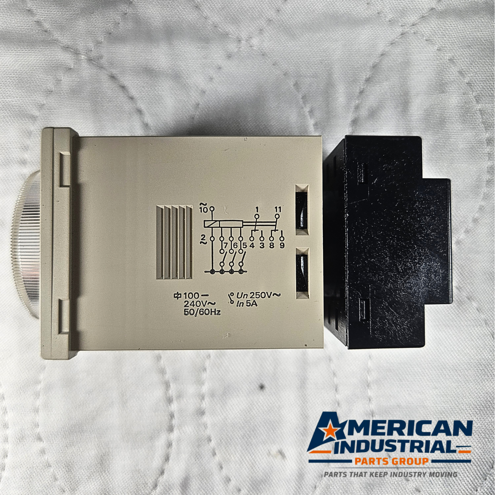 Omron H3CR-A timer relay 100-240VAC 60 minute analog time delay for industrial control panels and automation systems