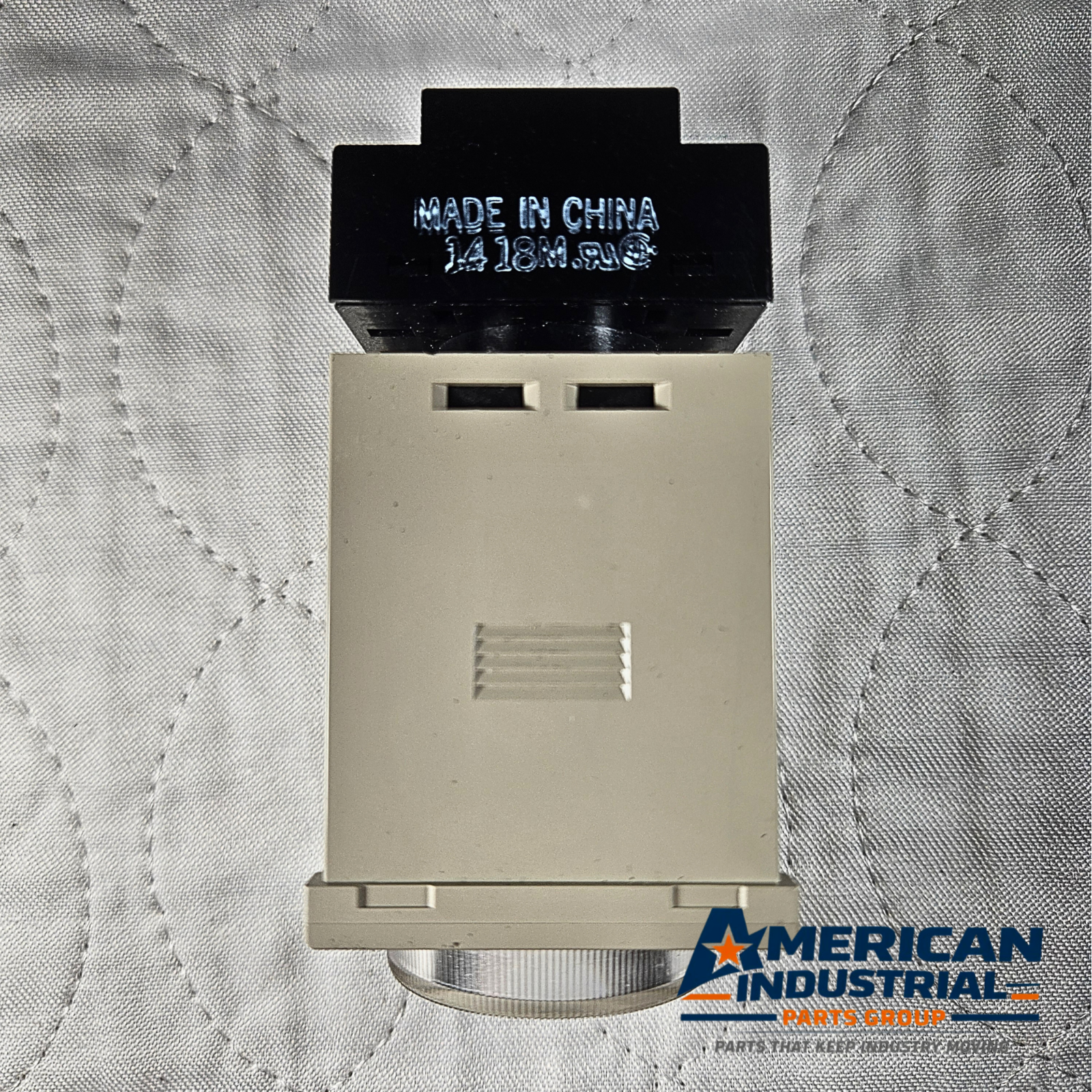 Omron H3CR-A timer relay 100-240VAC 60 minute analog time delay for industrial control panels and automation systems