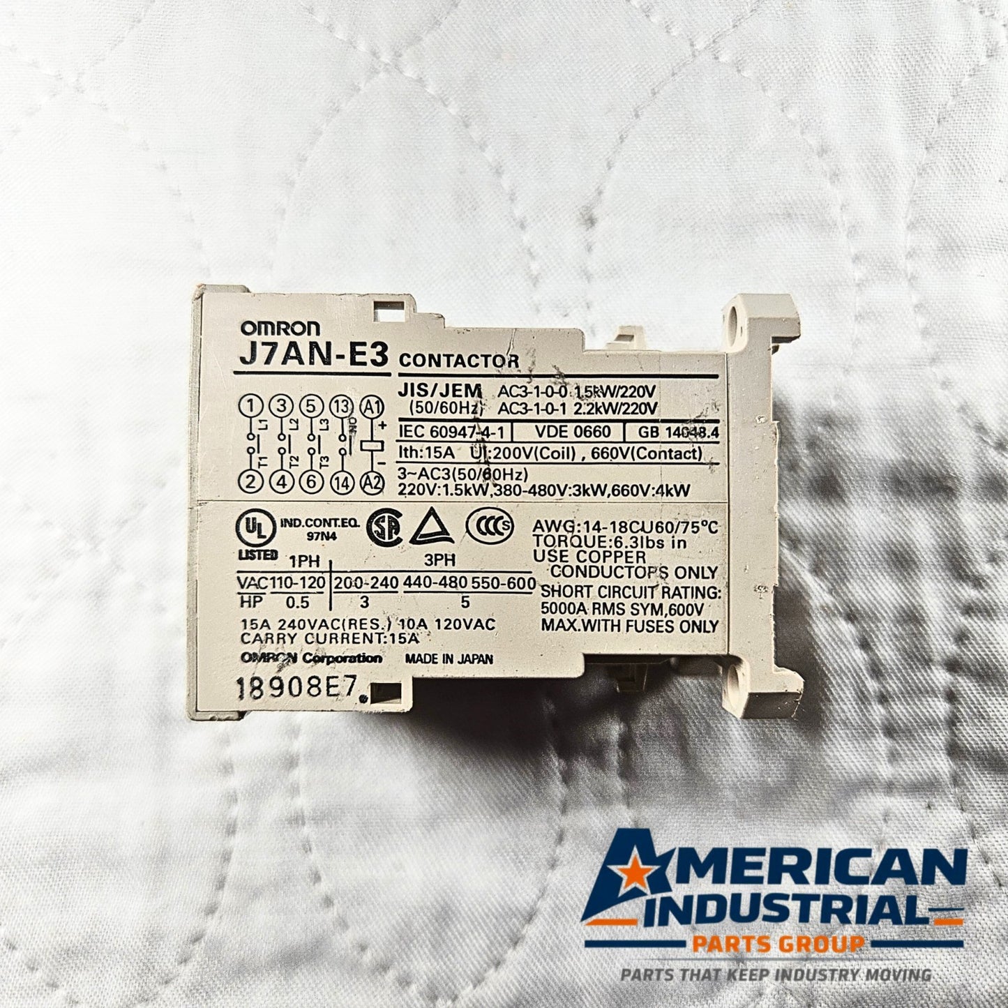 Omron J7AN-E3 contactor 3-pole 24VDC coil 15A DIN rail for motor control and industrial automation systems