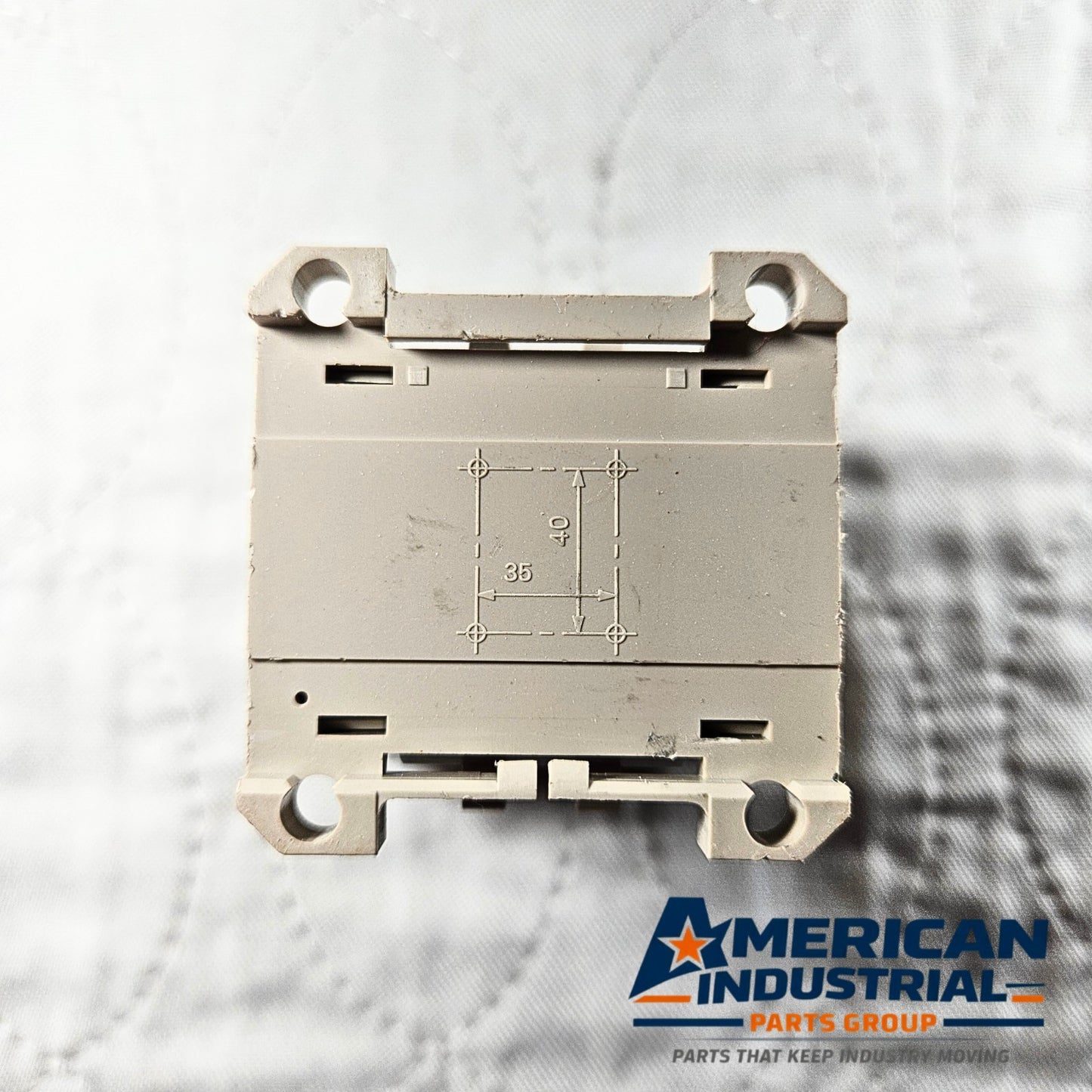 Omron J7AN-E3 contactor 3-pole 24VDC coil 15A DIN rail for motor control and industrial automation systems