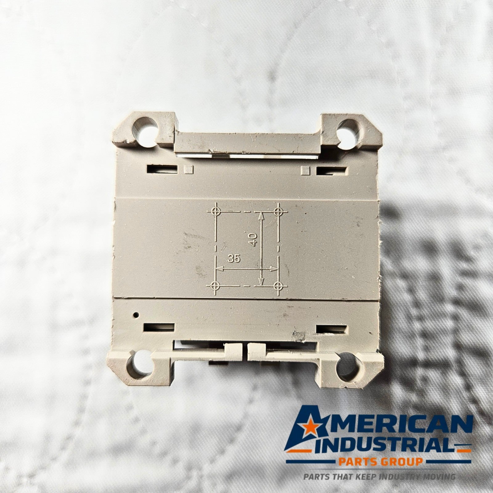 Omron J7AN-E3 contactor 3-pole 24VDC coil 15A DIN rail for motor control and industrial automation systems