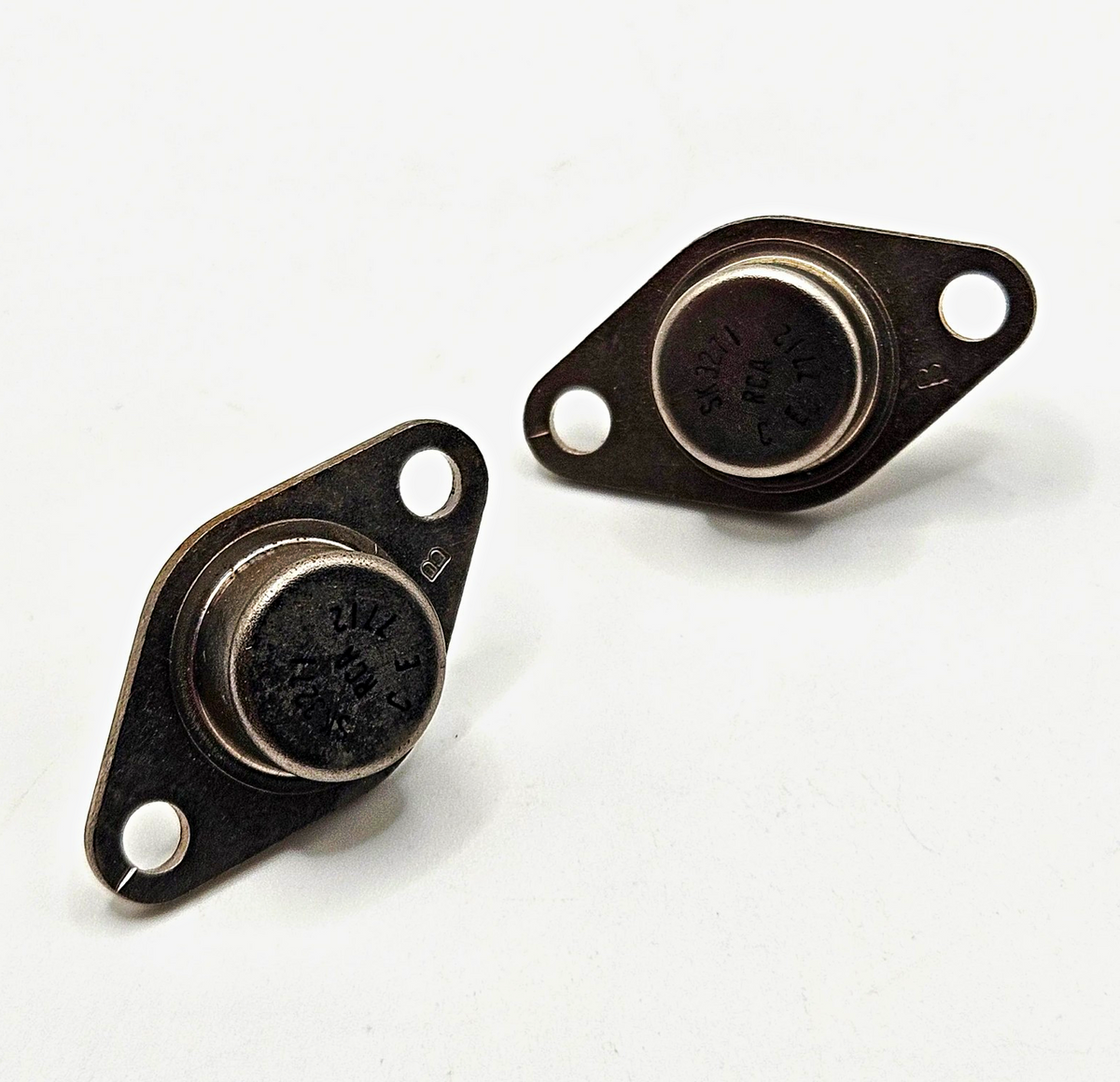 RCA SK3271 NPN silicon transistor TO-66 35W 250V lot of 2 for AF output and TV vertical output repair