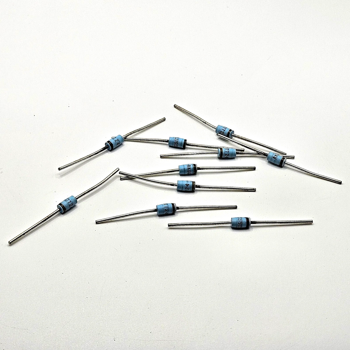Lot of 10 RKDS 17724 vintage axial lead diodes marked RK DS177 new old stock