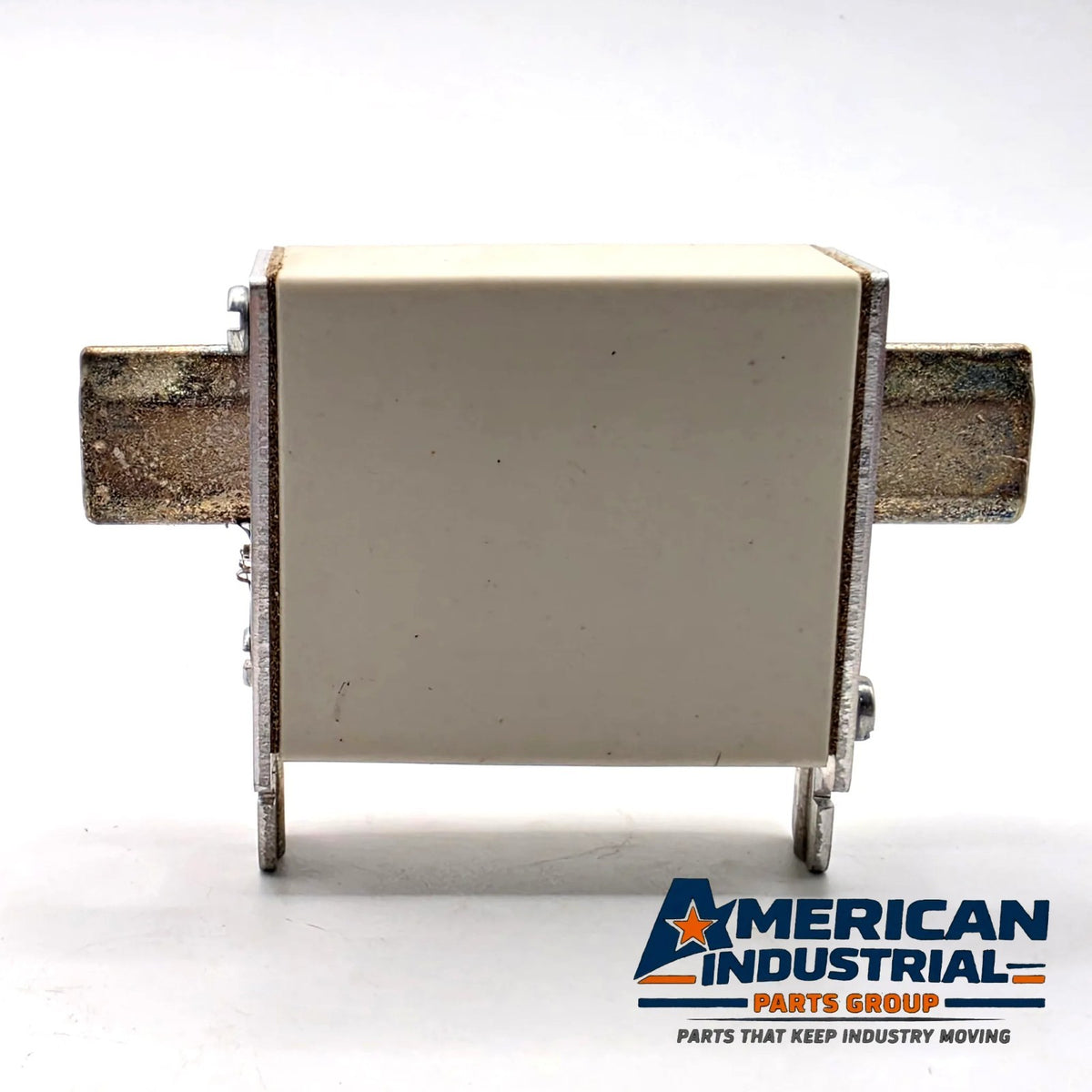 Lot of 3 Siemens SENTRON 3NA3820 NH000 50A 500VAC gG HRC blade fuses for power distribution protection from American Industrial Parts Group