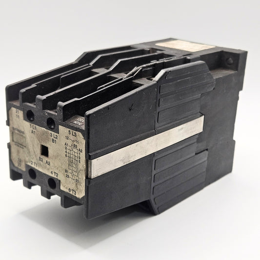 Siemens 3TF86 33-0A contactor for industrial automation and MRO motor control applications. American Industrial Parts Group.