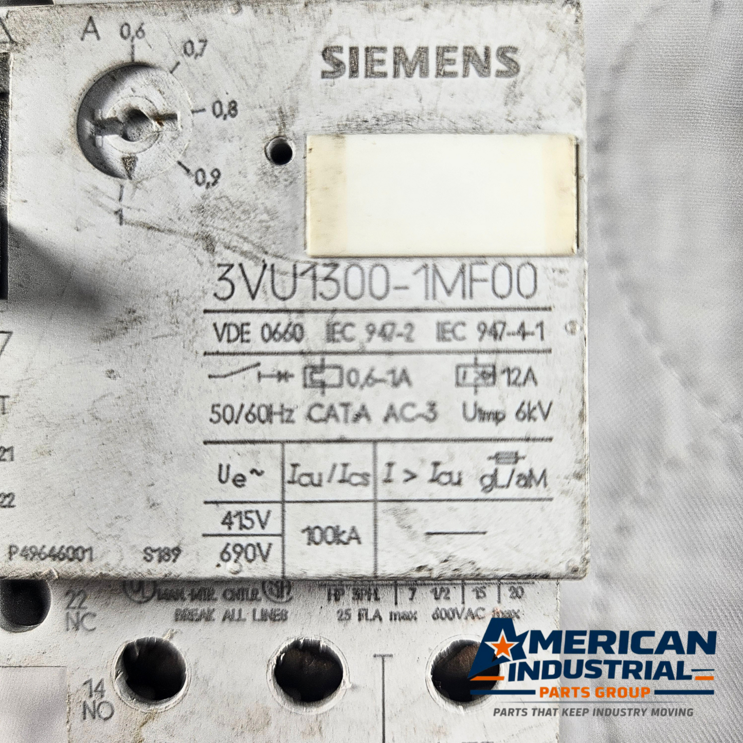Siemens 3VU1300-1MF00 motor starter protector 0.6-1A for motor control and industrial automation systems