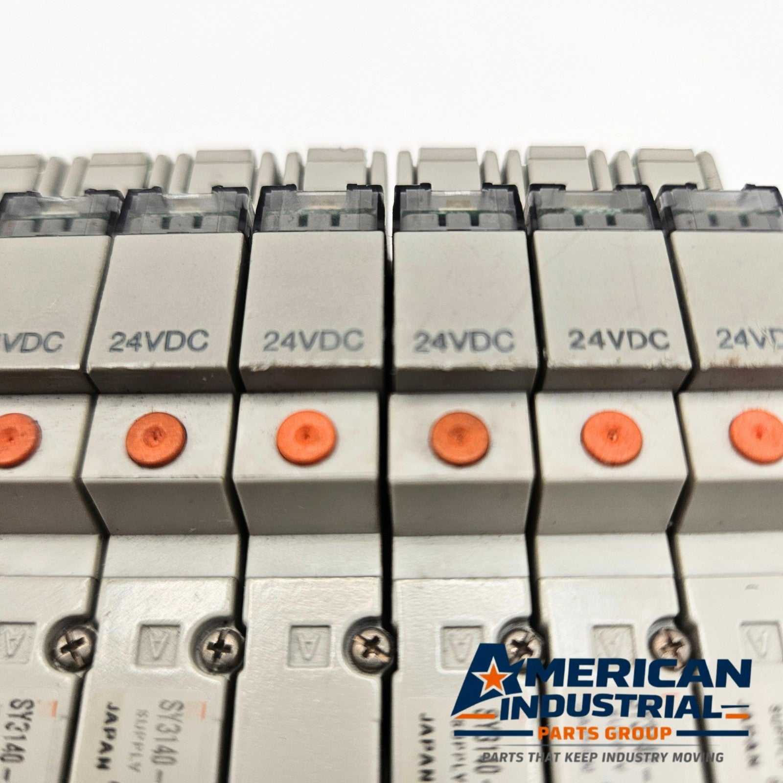 SMC SS5Y3-45FD-08U manifold with SY3140-5FU 24VDC solenoid valves for pneumatic automation systems and industrial control