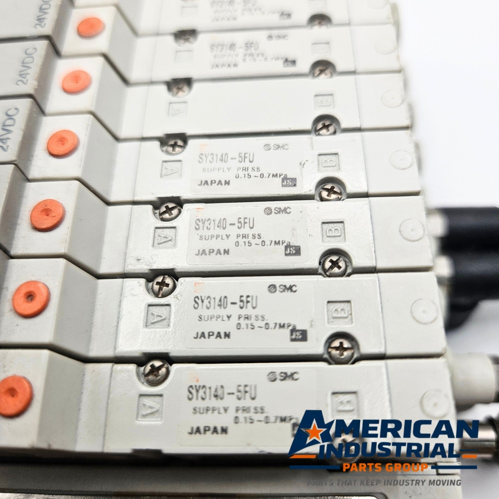 SMC SS5Y3-45FD-08U manifold with SY3140-5FU 24VDC solenoid valves for pneumatic automation systems and industrial control