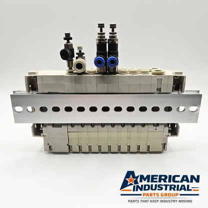 SMC SS5Y3-45FD-08U manifold with SY3140-5FU 24VDC solenoid valves for pneumatic automation systems and industrial control
