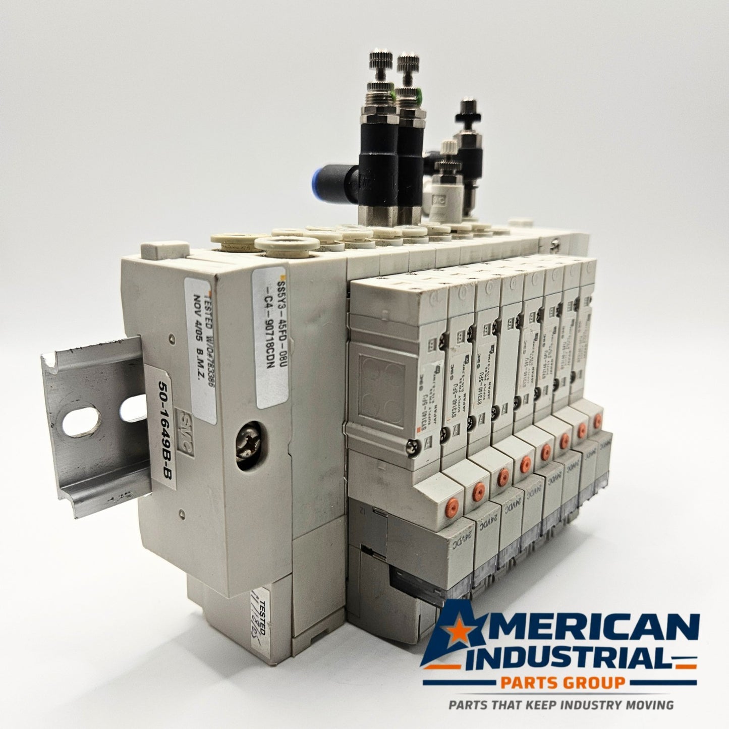 SMC SS5Y3-45FD-08U manifold with SY3140-5FU 24VDC solenoid valves for pneumatic automation systems and industrial control