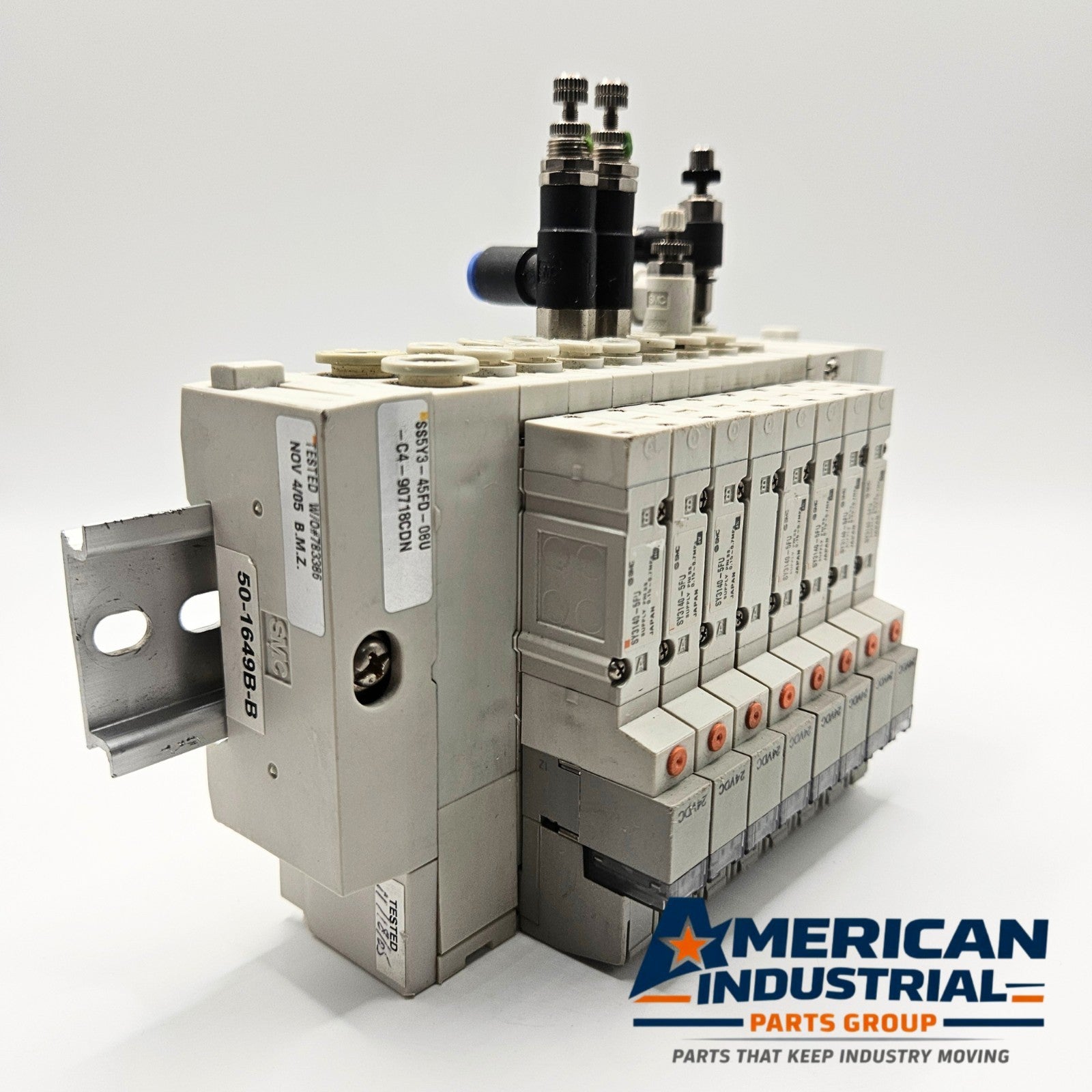 SMC SS5Y3-45FD-08U manifold with SY3140-5FU 24VDC solenoid valves for pneumatic automation systems and industrial control