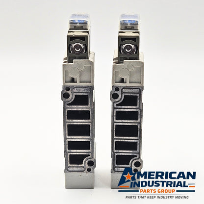 SMC SY5140T-5MOZ 5-port solenoid valve 24VDC lot of 2 for pneumatic automation systems and industrial control applications