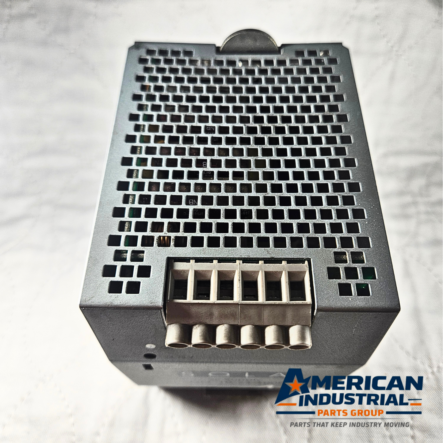Sola SDN 10-24-100P DIN rail power supply 24VDC 10A for industrial control panels and automation systems
