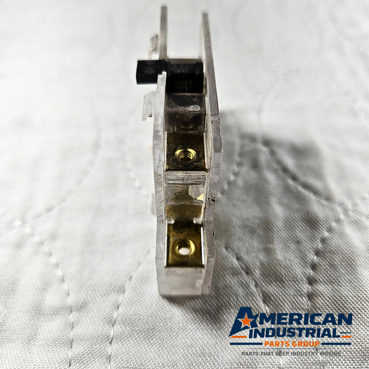 Square D Class 9999 Type D20 auxiliary contact block 5A 600V for motor starters and industrial control panels