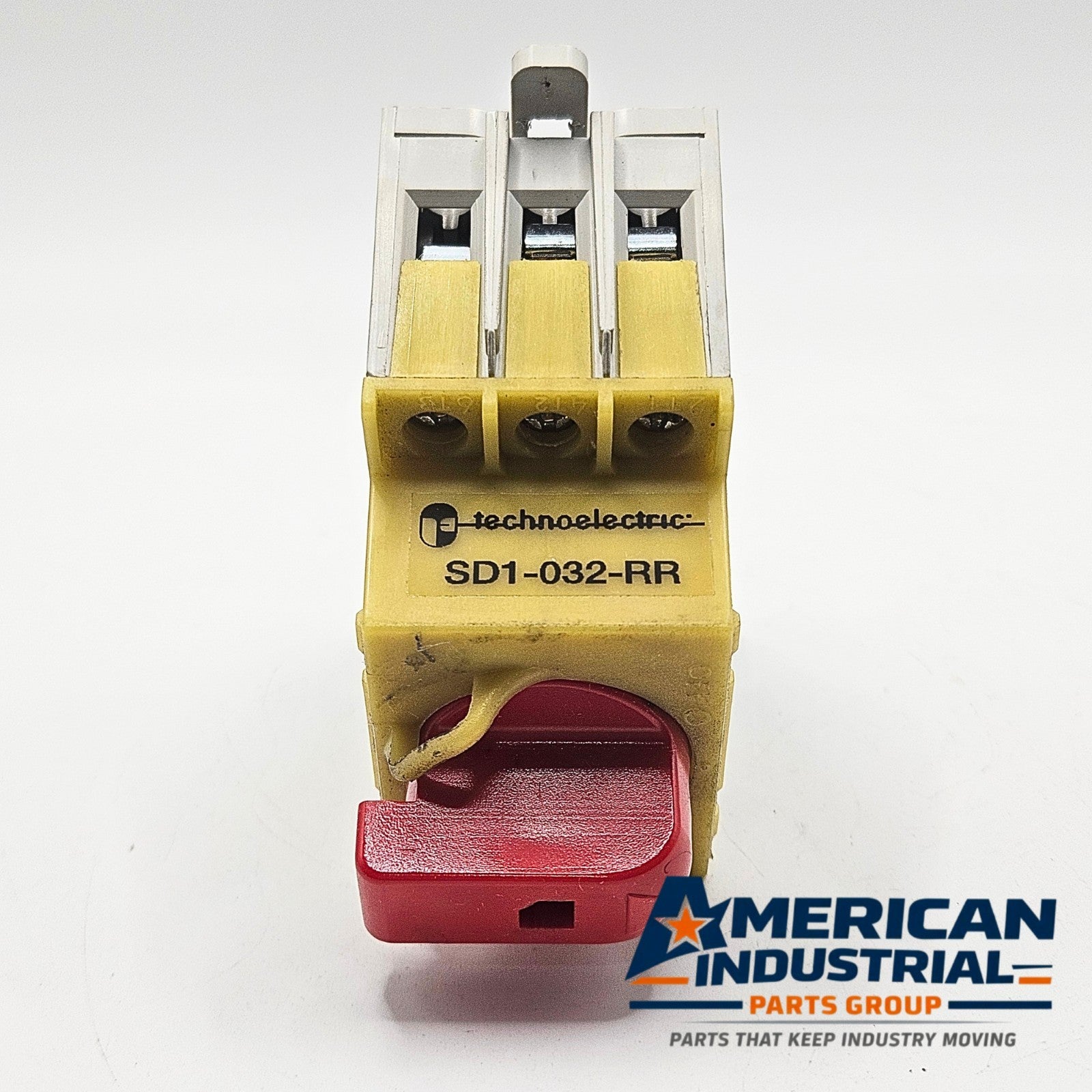 Technoelectric SD1-032-RR 3-pole 32A 600VAC rotary disconnect switch for industrial electrical panels and motor disconnect applications