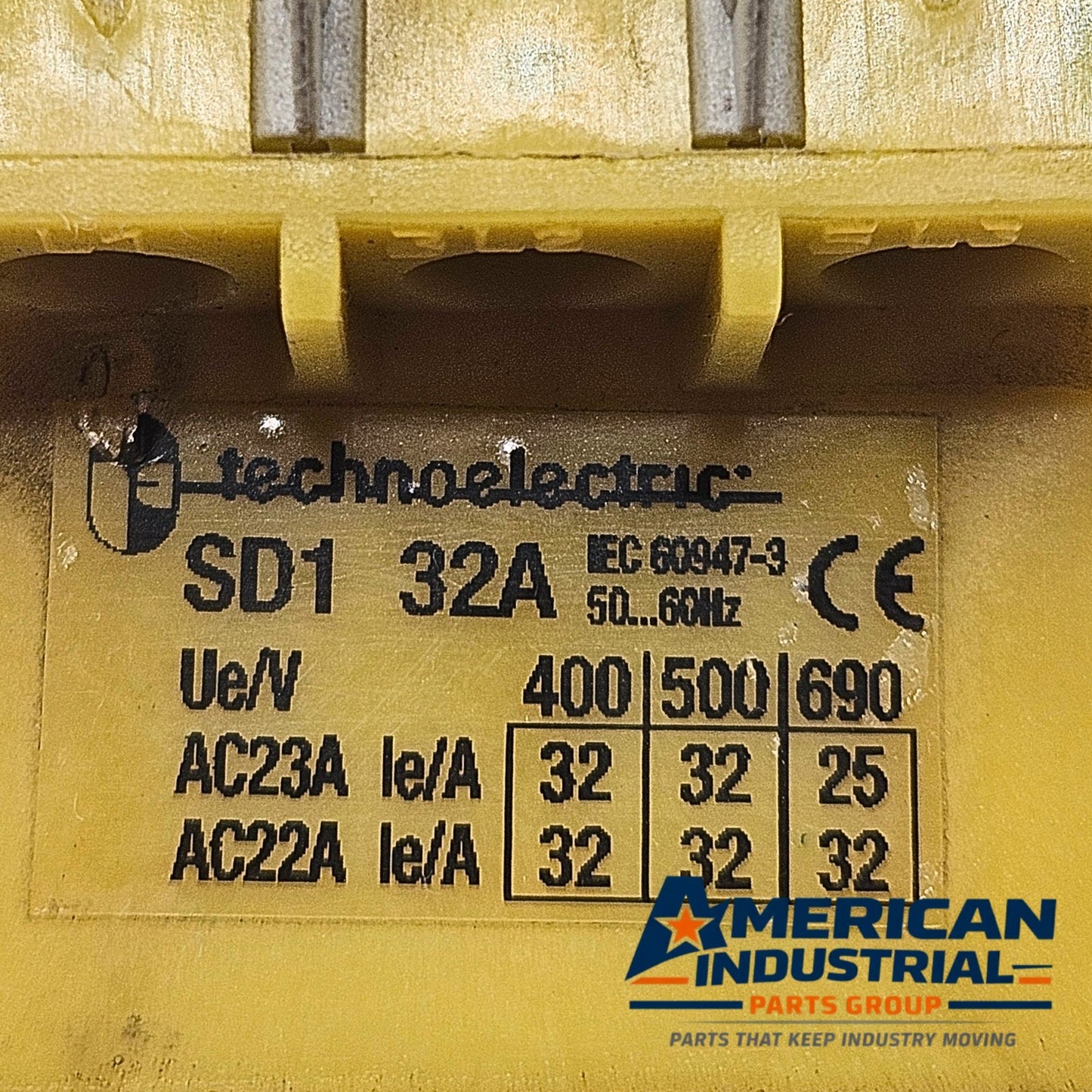 Technoelectric SD1-032-RR 3-pole 32A 600VAC rotary disconnect switch for industrial electrical panels and motor disconnect applications