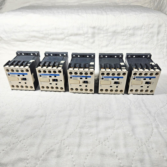 Telemecanique CA4KN 22BW3 relay module 24VDC 4NO 4NC lot of 5 for motor control and industrial automation systems