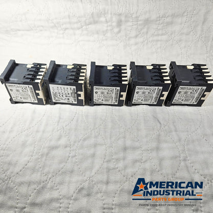 Telemecanique CA4KN 22BW3 relay module 24VDC 4NO 4NC lot of 5 for motor control and industrial automation systems