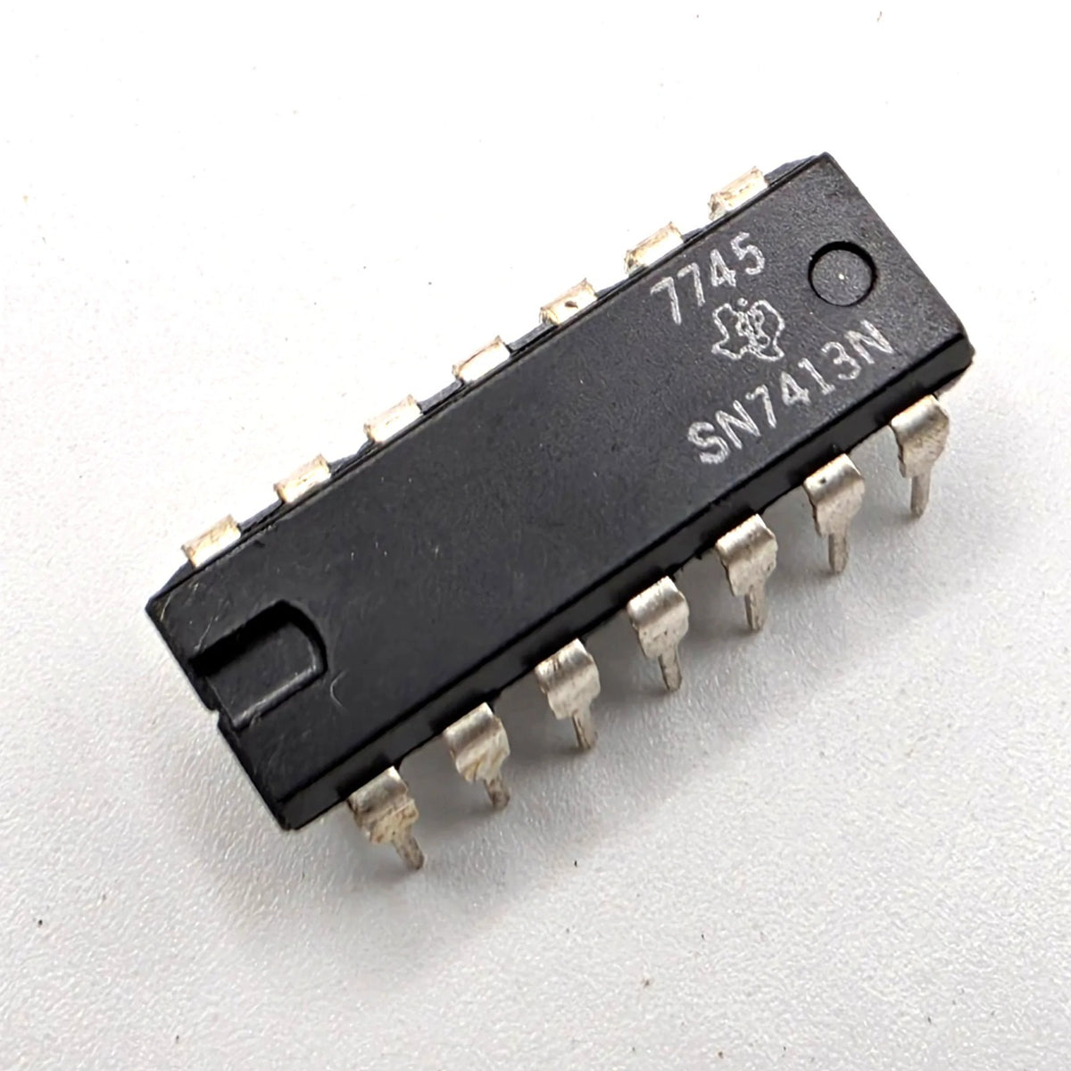 Lot of 10 Texas Instruments SN7413N dual 4-input NAND Schmitt triggers TTL DIP-14 for vintage logic repair from American Industrial Parts Group