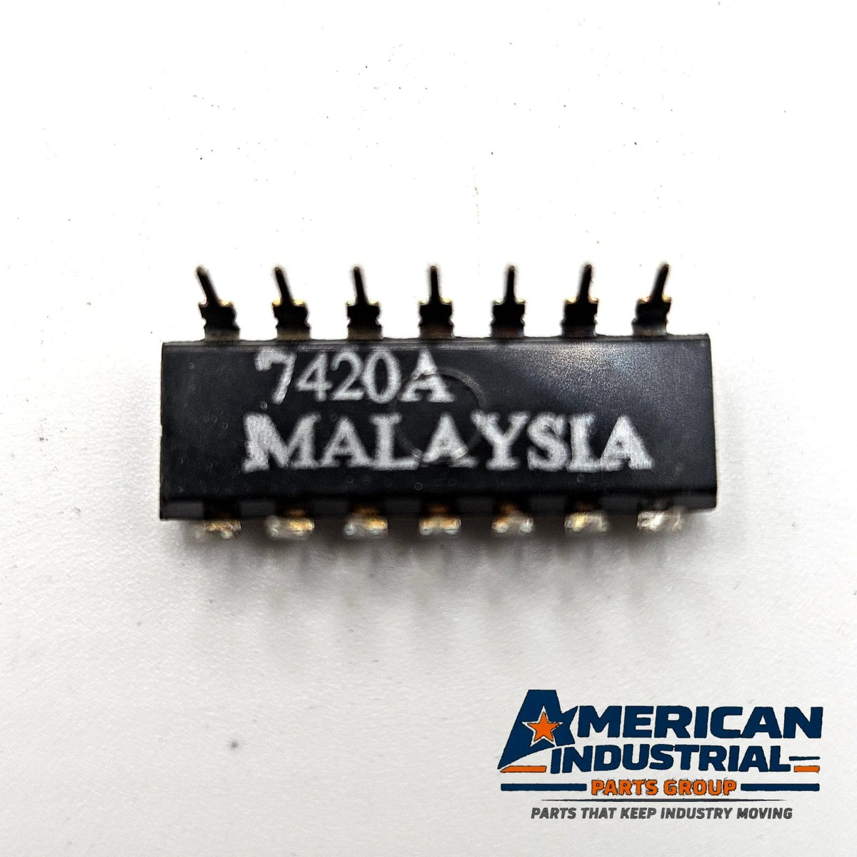 Texas Instruments SN7420N dual 4-input NAND gate TTL DIP-14 vintage new old stock for legacy logic repair