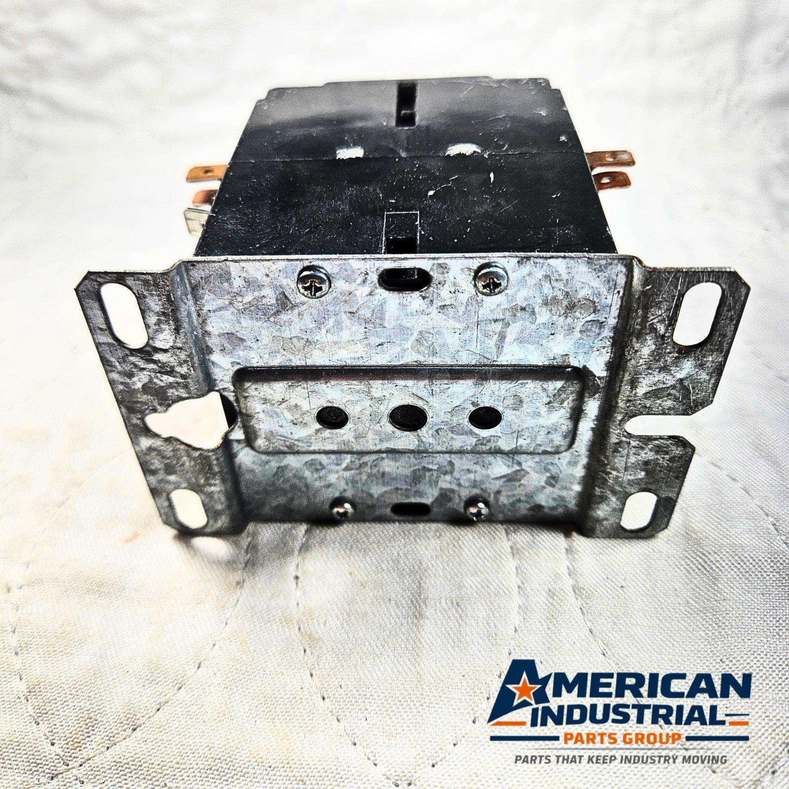 Tyco 3100-30Q1042C contactor for industrial automation and MRO motor control applications. American Industrial Parts Group.