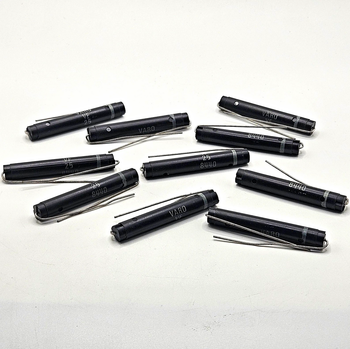 Lot of 10 Varo VF25 high voltage rectifier diodes axial lead new old stock for legacy high voltage supplies