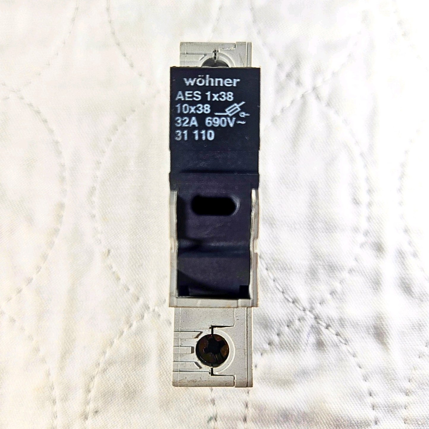 Wohner 31110 fuse holder for industrial automation and MRO applications. American Industrial Parts Group.