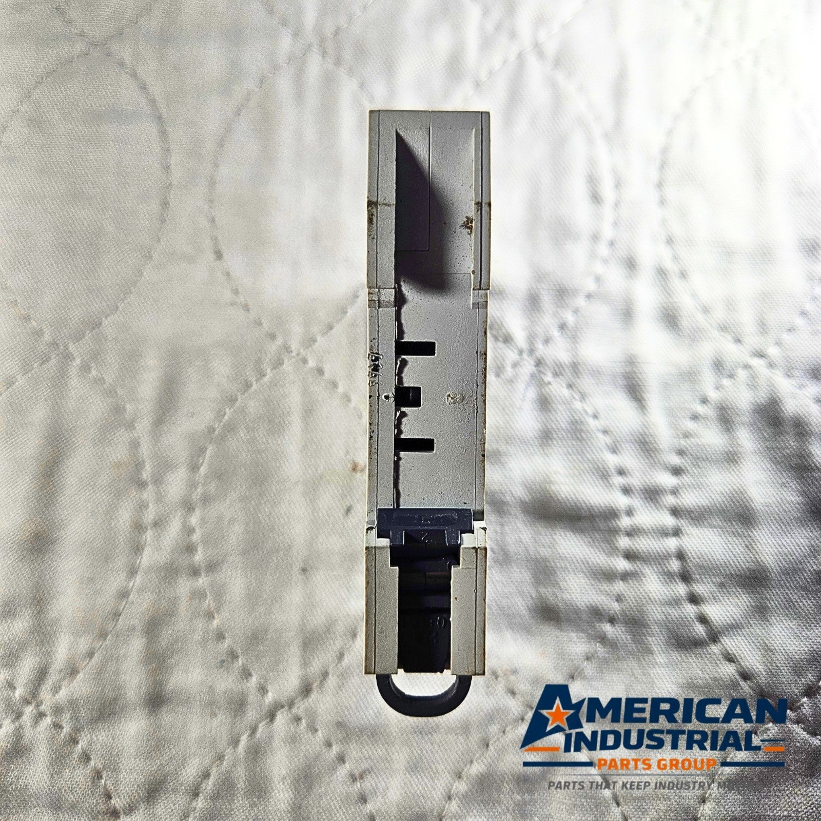 Wohner 31110 fuse holder for industrial automation and MRO applications. American Industrial Parts Group.