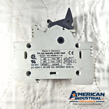Wöhner 31112 AES 2x38 fuse holder for industrial automation and MRO applications. American Industrial Parts Group.