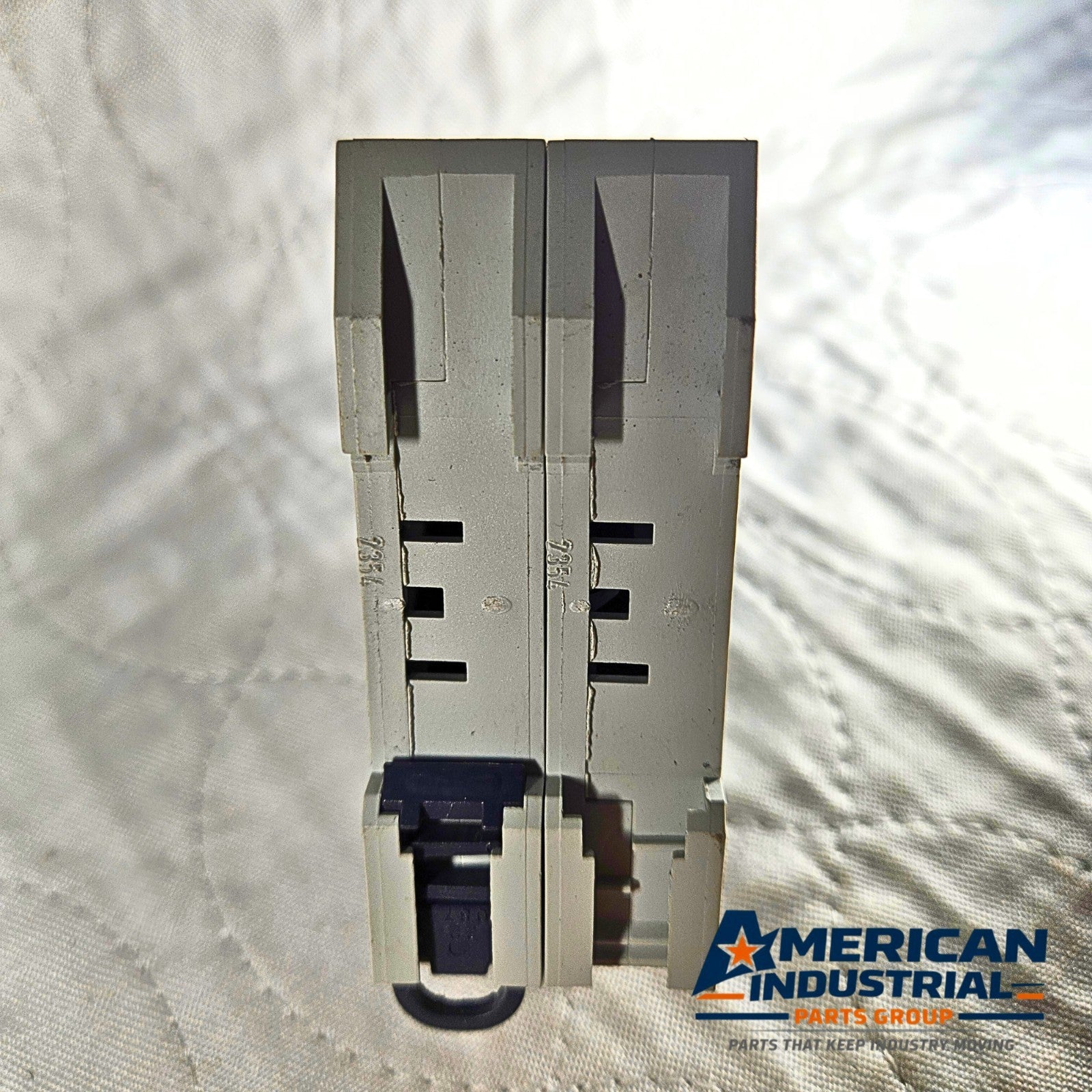 Wöhner 31112 AES 2x38 fuse holder for industrial automation and MRO applications. American Industrial Parts Group.