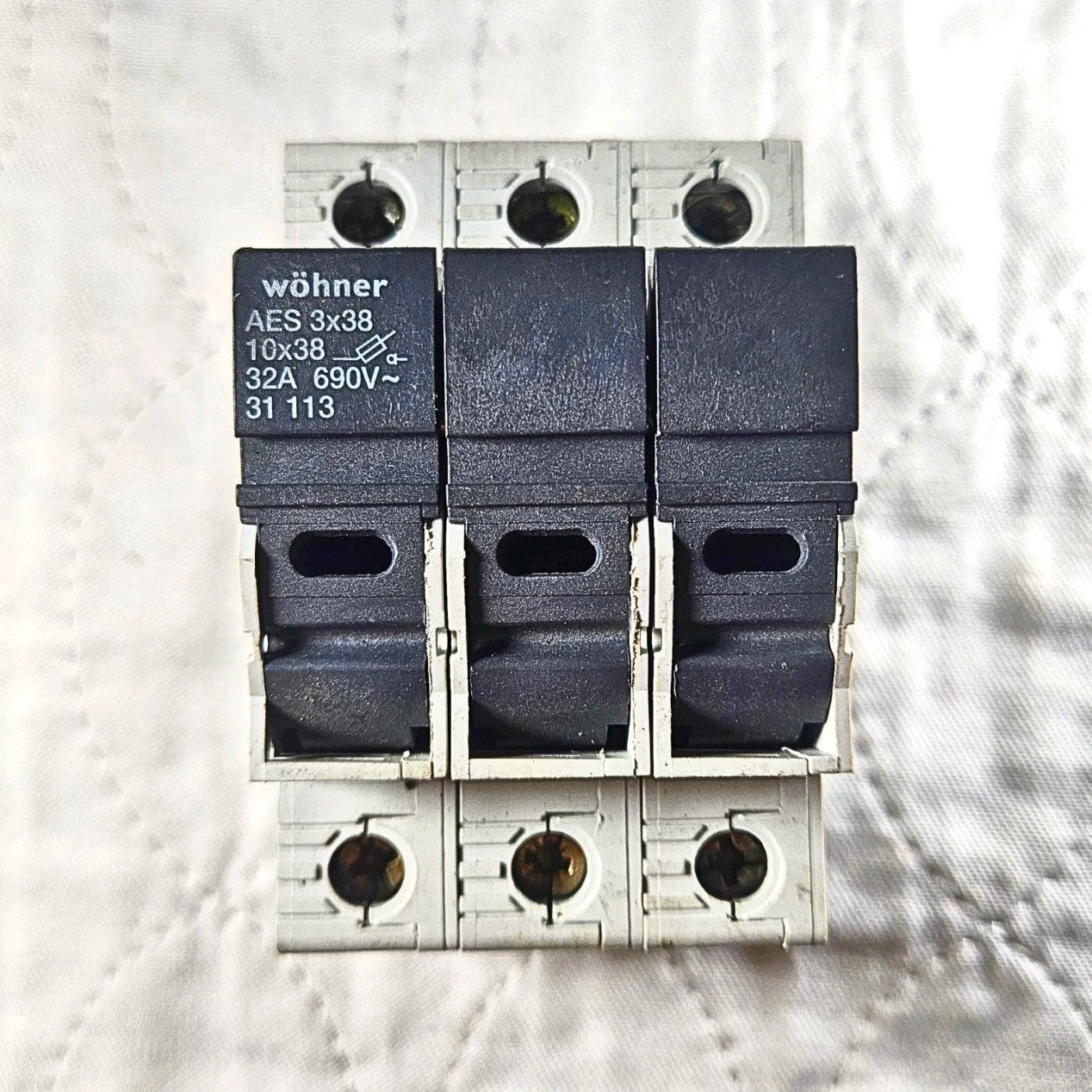 Wohner 31113 fuse holder for industrial automation and MRO applications. American Industrial Parts Group.
