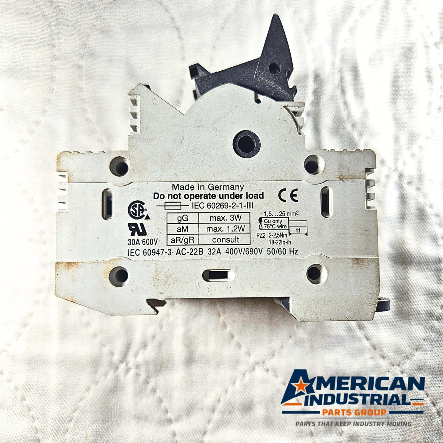 Wohner 31113 fuse holder for industrial automation and MRO applications. American Industrial Parts Group.